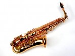 Saxo Alto Fontai FT - 6430- L Dorado Con Estuche y Plumero