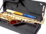 Saxo Tenor Fontai  FT - 6435 L  - Afinado SI Bemol ( Bb )  Cabado Dorado Brillante  Incluye Estuche y Plumero de Limpieza Estuche y Plumero