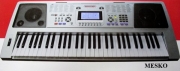 Teclado Bontempi  NU - 002 - 5 Octavas 61 Teclas  - 300 Tonos - 300 Ritmos -  2 Parlantes con 2 Tweeter  