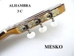Alhambra  3 C, Guitarra  Española, Clasica Cuerdas Nylon,  TAPA: Cedro Macizo, AROS Y FONDO: Sapelli,  MANGO: Samanguila, DIAPASÓN: Palosanto, CLAVIJEROS: Niquelados, Incluye Funda  (PRODUCTO AGOTADO)