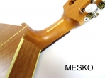 Bandurria Mesko  Econ  Lamina, Cubierta Pino Oregón o Abeto  Caja de Sapelly (PRODUCTO AGOTADO)