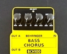 Pedal Behringer BCH 100 de Efecto Chorus para Bajo