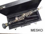 Clarinete Fontai Requinto 386 ECON.  - Afinado  en Mib (Mi bemol) Fabricado en Resina Ebonita, Mecanismo  Niquelado, Incluye Paño de Limpieza y Lubricante