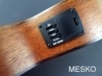  Mercury  MUK 04 Ukelele  Contra Alto con Equalizador, usa Bateria  9v. Incluye Funda, Colgador, Afinador, Un Juego Cuerdas Aquila  # 19