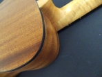 Memphfis  UKE - 23 Ukelele Soprano  tapa de Sapelly Caja de Sapelly Brazo de Cedro  # 14