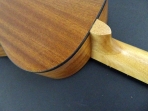 Memphfis  UKE - 26  Ukelele Alto  tapa de Pino Abeto, Caja de Sapelly Brazo de Cedro # 16