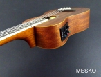  Washburn U 20 EQ Ukelele Contra Alto  con Equalizador con Afinador #  37