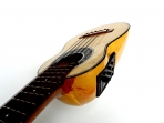 Pedro Quispe T. Charango Linea Profesional  con Equalizador Fishman Presys con Afinador  Incuye Funda # 109