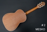 Requinto Mesko, Cubierta Pino Abeto, Cuerpo de Sapelly, Puente de Caoba, Diapasón de Palo Roza , Clavijero Plateado Holandés de Alta Precisión, Construido con Maderas Laminadas # 2