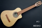 Tres Cubano Mesko fabricado con maderas laminadas, cubierta de pino abeto, caja de sapelly y brazo de cedro, Clavijero de Alto Nivel y Presición # 3