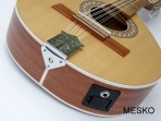 Bandurria Mesko Cubierta Abeto Caja de Sapelly Construida con Finas Maderas Laminadas, Roceta de Madera Maciza con Equalizador Fishman