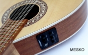 Bandurria Mesko Cubierta Abeto Caja de Sapelly Construida con Finas Maderas Laminadas, Roceta de Madera Maciza con Equalizador Fishman